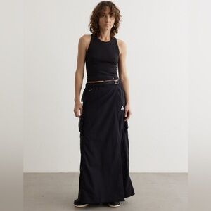 Nike Women’s ACG UV Snowgrass skirt - Black - L